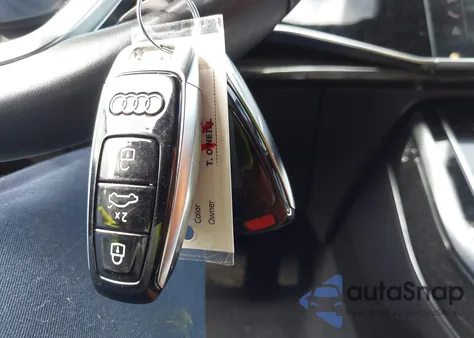 2021 Audi Q7 Premium Plus 55 Tfsi Quattro Tiptronic z USA, uszkodzony, nr VIN WA1LXAF70MD017554